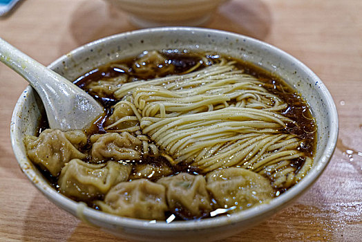 特色美食饺面