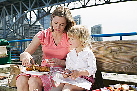 妈妈,女儿,鱼肉,午餐,格兰弗岛,温哥华