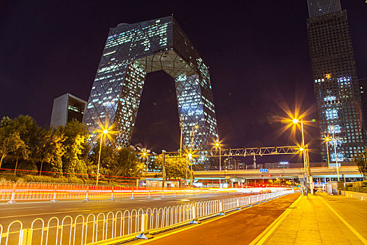 中央电视台,北京夜景,车流