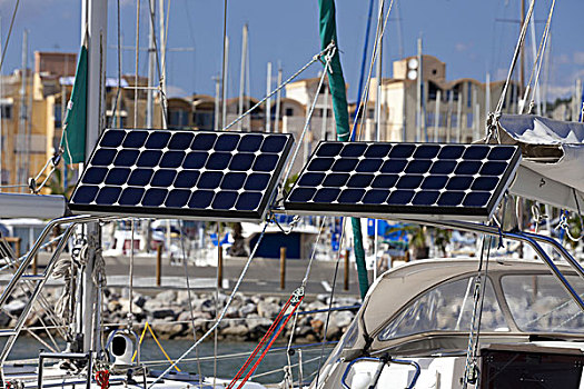 太阳能电池板,帆船