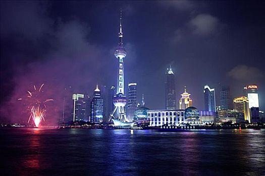 东方明珠电视塔,外滩,上海,中国
