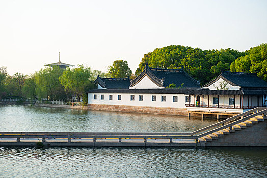 上海松江广富林遗址公园石拱桥