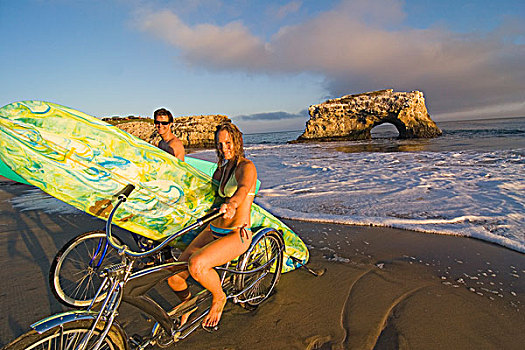 伴侣,冲浪板,海滩,日落,天生桥,州立公园,加利福尼亚