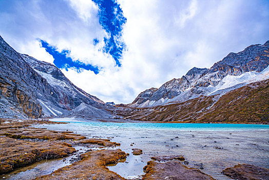 风景,风光,稻城亚丁,川西秋色,稻城,亚丁,稻城亚丁风景,秋天,蓝天,白云,蓝天白云,川西,秋色,风光摄影,风景摄影,高原,雪山,旅游,旅拍,旅行,湖泊,倒影,自然,自然风光,摄影,原创,晓憩枫林,摄