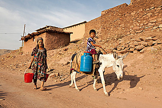 女人,男孩,驴,取回,水,乡村,生活,乌兹别克斯坦,亚洲