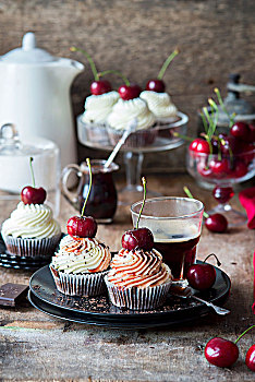 黑森林,樱桃,杯形蛋糕