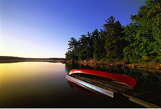 颠倒,独木舟,码头,日出,乔治亚湾,休伦湖,安大略省,加拿大