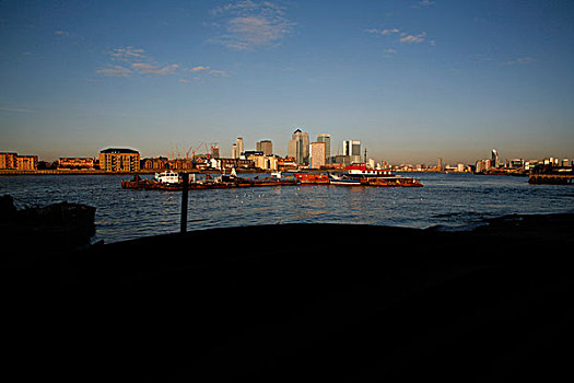 泰晤士河,金丝雀码头,千禧年,圆顶,港区,伦敦,英国