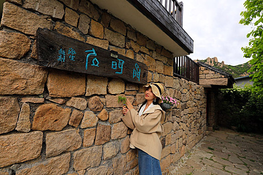 山东省日照市,藏在大山深处的民宿,成了游客的网红打卡地