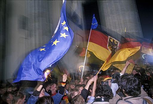 德国,旗帜,市民,柏林,庆贺,团聚,正面,勃兰登堡门,夜晚,民主德国,十月,第三,欧洲