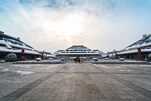 湖北省博物馆雪景