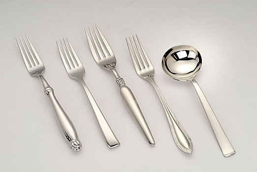 无锈钢餐具