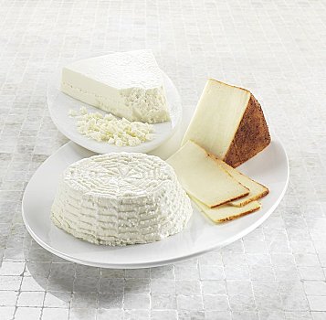 三个,种类,奶酪,白色背景,餐具