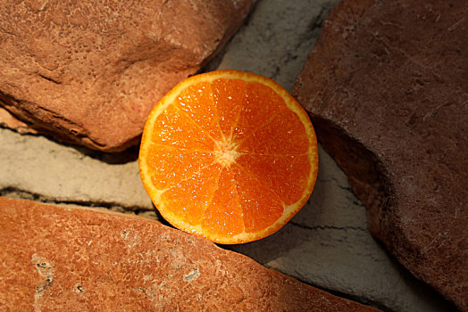 绿色健康的柑橘类水果