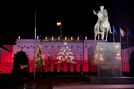 装饰,圣诞节,照明,白色,红色,彩色,亮灯,总统府,华沙,骑马雕像,王子,骑马,克拉科夫,郊区,夜晚,长时间曝光