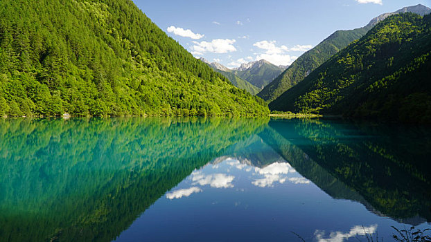 九寨沟犀牛海