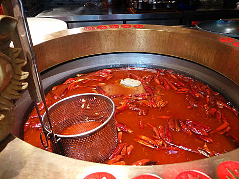 红汤火锅
