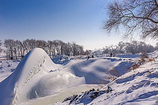 松花江雪景