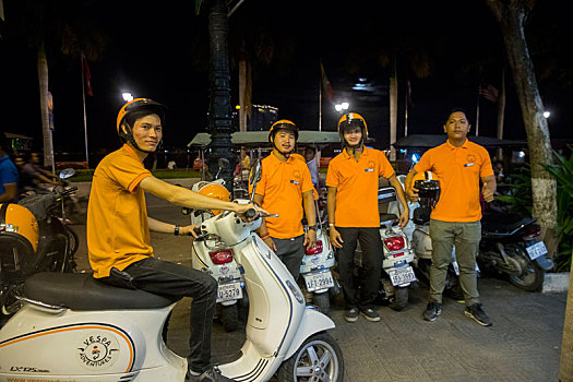 柬埔寨,金边,驾驶员,低座小摩托,旅游,靠近,夜生活