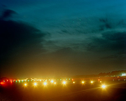 灯光,图案,机场,飞机跑道,夜晚,多云,天空,高处