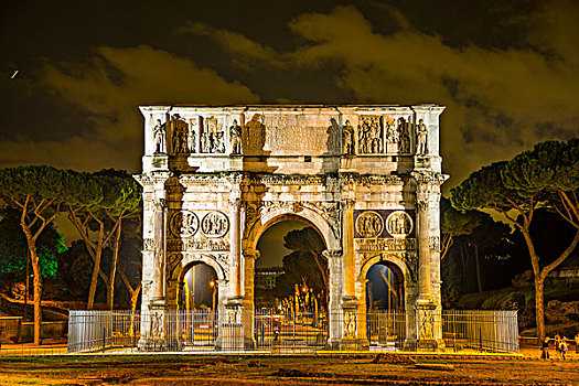 君士坦丁凯旋门,夜晚,罗马,拉齐奥,意大利,欧洲