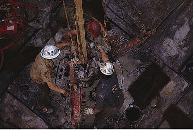 石油钻机图片