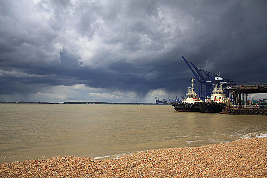 拖船,停泊,港口,货箱,积雨云,英格兰,英国,欧洲