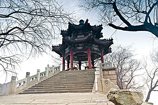 北京颐和园界镜桥凉亭