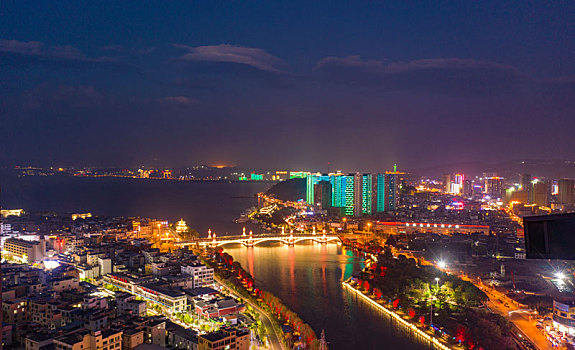 航拍云南大理市区夜景风光