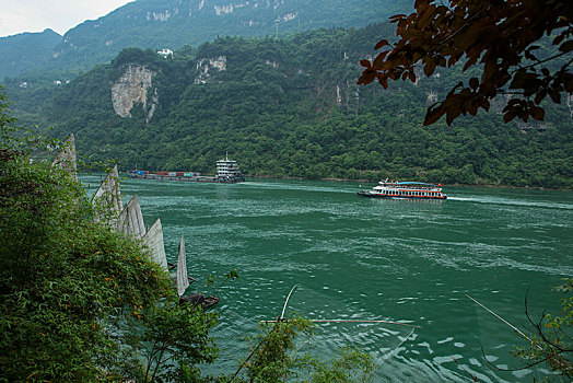 宜昌,三峡人家,长江,运输,航道,民俗,表演,风景,景点,旅游,高山,瀑布,河流,神秘,树木,植被,峡谷,壮观