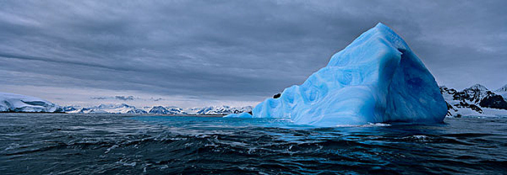 南极,朝日,蓝色,冰山,漂浮,靠近,东北方,入口,雷麦瑞海峡