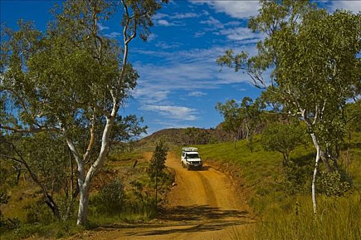 四驱车,交通工具,土路,波奴鲁鲁国家公园,澳大利亚