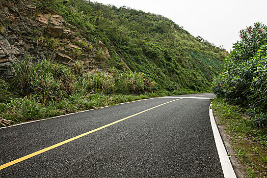 高山上的盘山公路