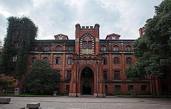 苏州大学