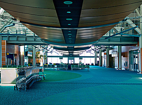 温哥华国际机场候机楼