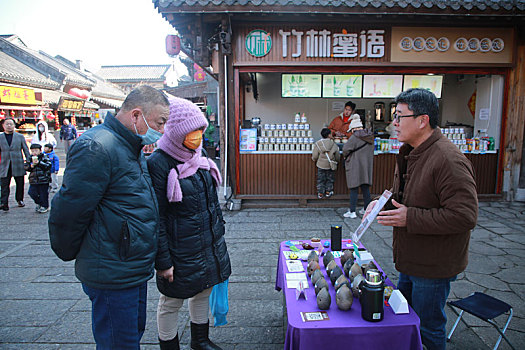 抓住春节的小尾巴,旅游小镇烟火气十足