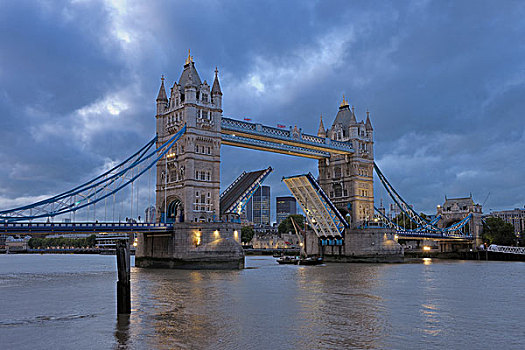 塔桥,黄昏,伦敦,英格兰
