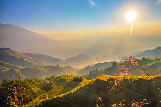 中国广西桂林龙脊梯田日照美景