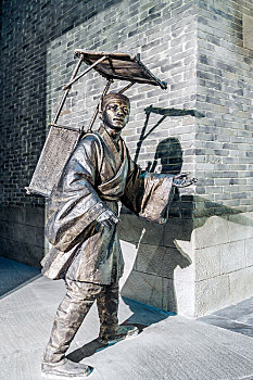 古代科举赶考考生塑像,南京中国科举博物馆