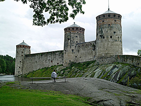 城堡,白色,天空,年轻,女孩,穿,外套,坐,长椅,看,萨翁林纳,芬兰,2008年