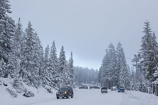 美国俄勒冈雪后山村