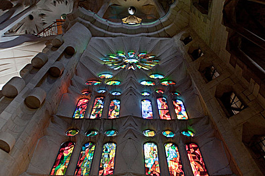 教堂,窗户,神圣家族教堂,巴塞罗那,加泰罗尼亚,西班牙,欧洲