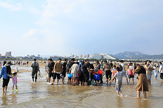 太壮观,万人赶海大军浩浩荡荡登陆太公岛,尽情享受快乐时光