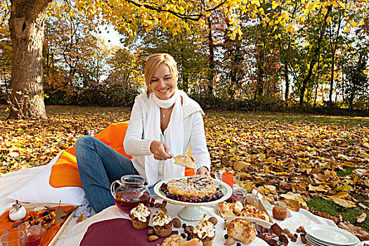 女人,秋天,野餐