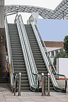 重庆国际博览中心展会电动扶梯