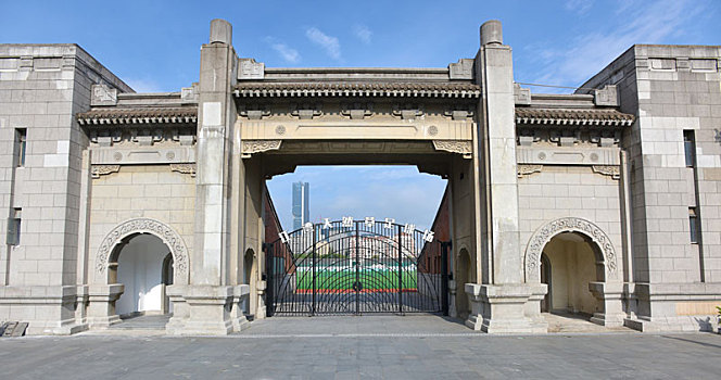 上海江湾天然草足球场的入口大门