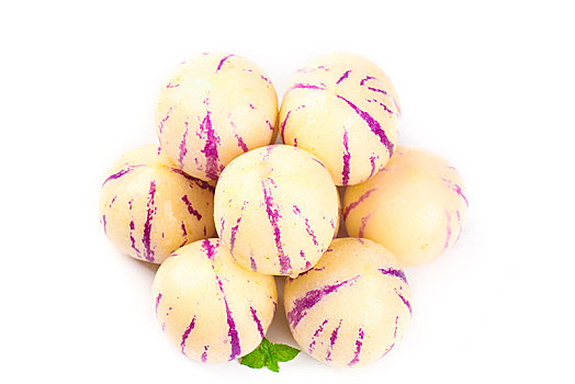 白底上的人参果