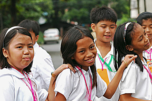 菲律宾,城市,特写,四个,愉悦,女学生,站立,一起