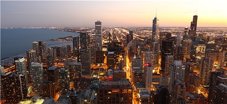 芝加哥,黎明