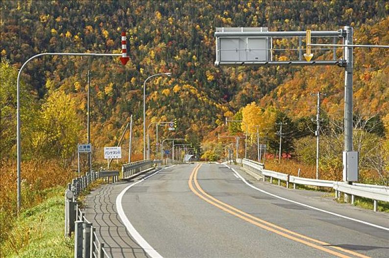 道路 山峦 北海道 日本 高清图片 焦点创意